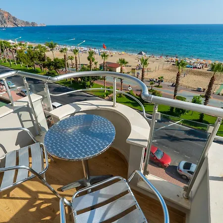 Hotel Kleopatra Celine 3*