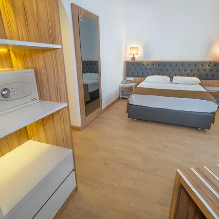 Hotel Kleopatra Celine