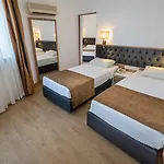 Kleopatra Celine