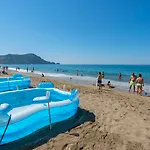 Kleopatra Celine 3* Alanya