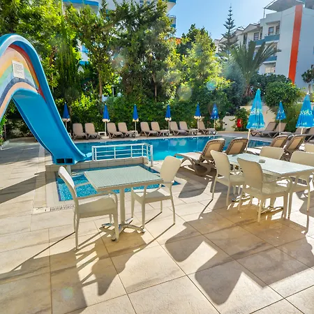 Hotel Kleopatra Celine 3*