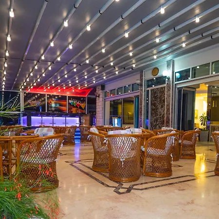 Kleopatra Celine Hotel