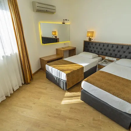 Kleopatra Celine 3* Alanya