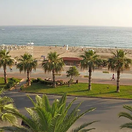 Kleopatra Celine 3* Alanya