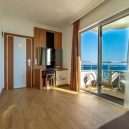 Kleopatra Celine 3* Alanya