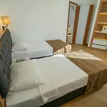 Kleopatra Celine 3* Alanya