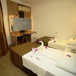 Kleopatra Celine Hotel 3*