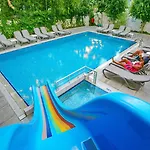 Kleopatra Celine Hotel