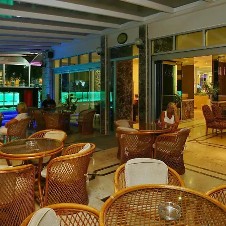Kleopatra Celine 3* Alanya